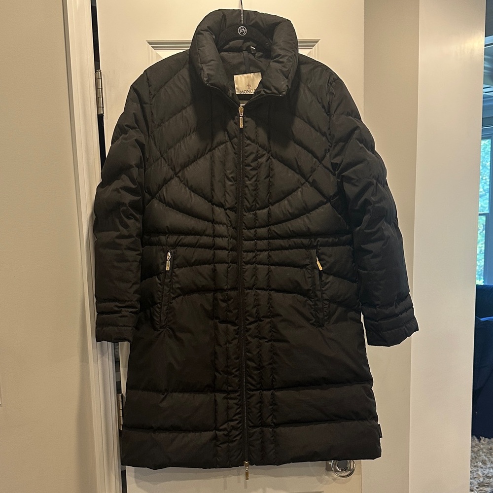 Moncler Women's Black Quilted Coat in great condition